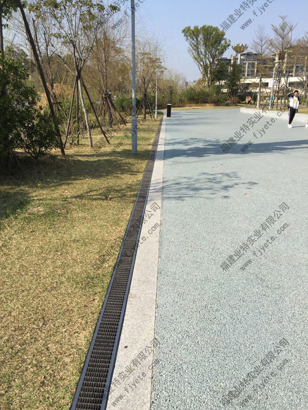 園林景觀排水溝工程圖