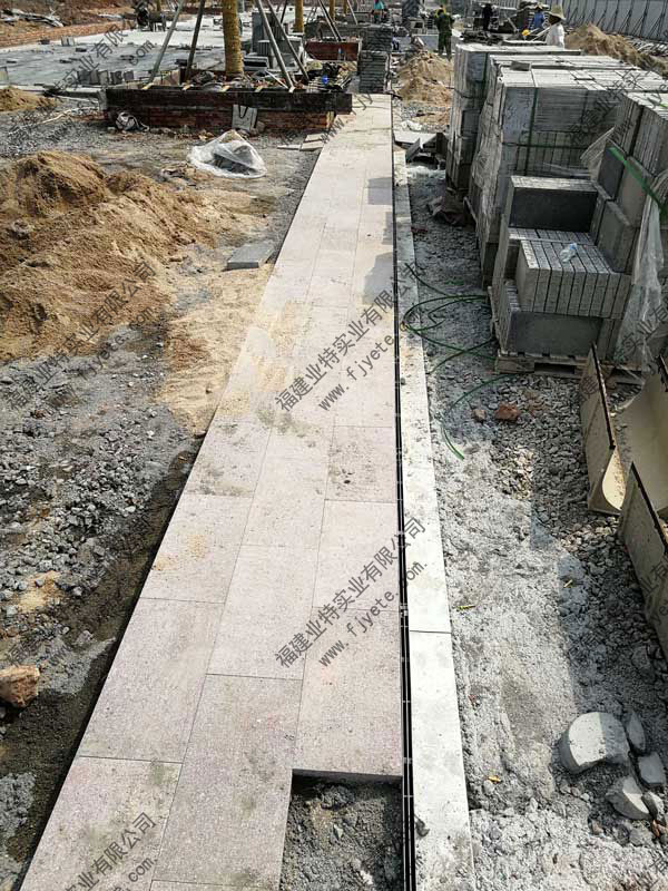 火車站廣場排水溝安裝圖