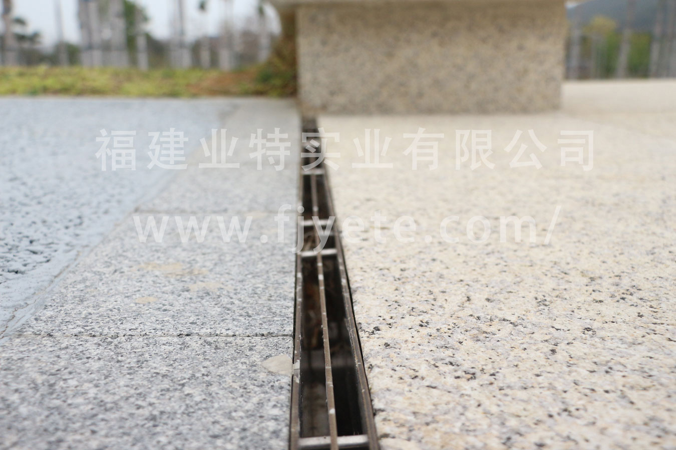 線性成品排水溝的實景展示圖